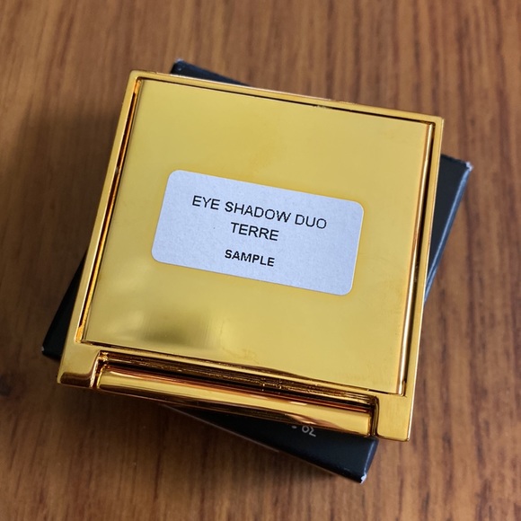 Brand New MAC for Prabal Gurung eye duo in Terre!  Collector’s item! - Picture 4 of 4